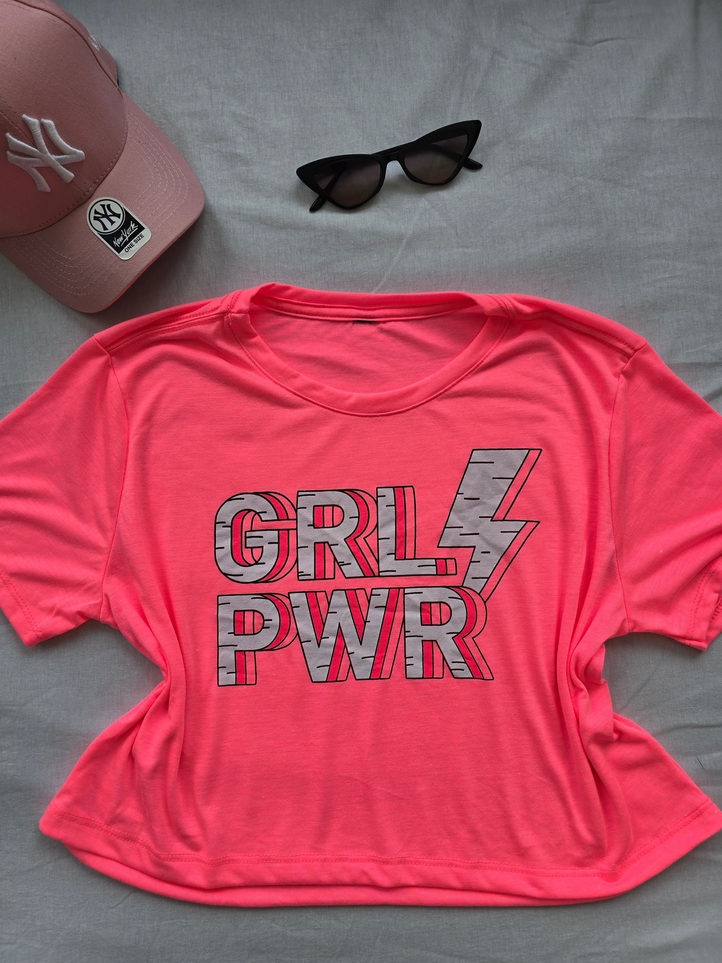 MEGA OUTLET: Croppeds e Camisetas - Conforto para a Caminhada e Leveza para Ficar em Casa!