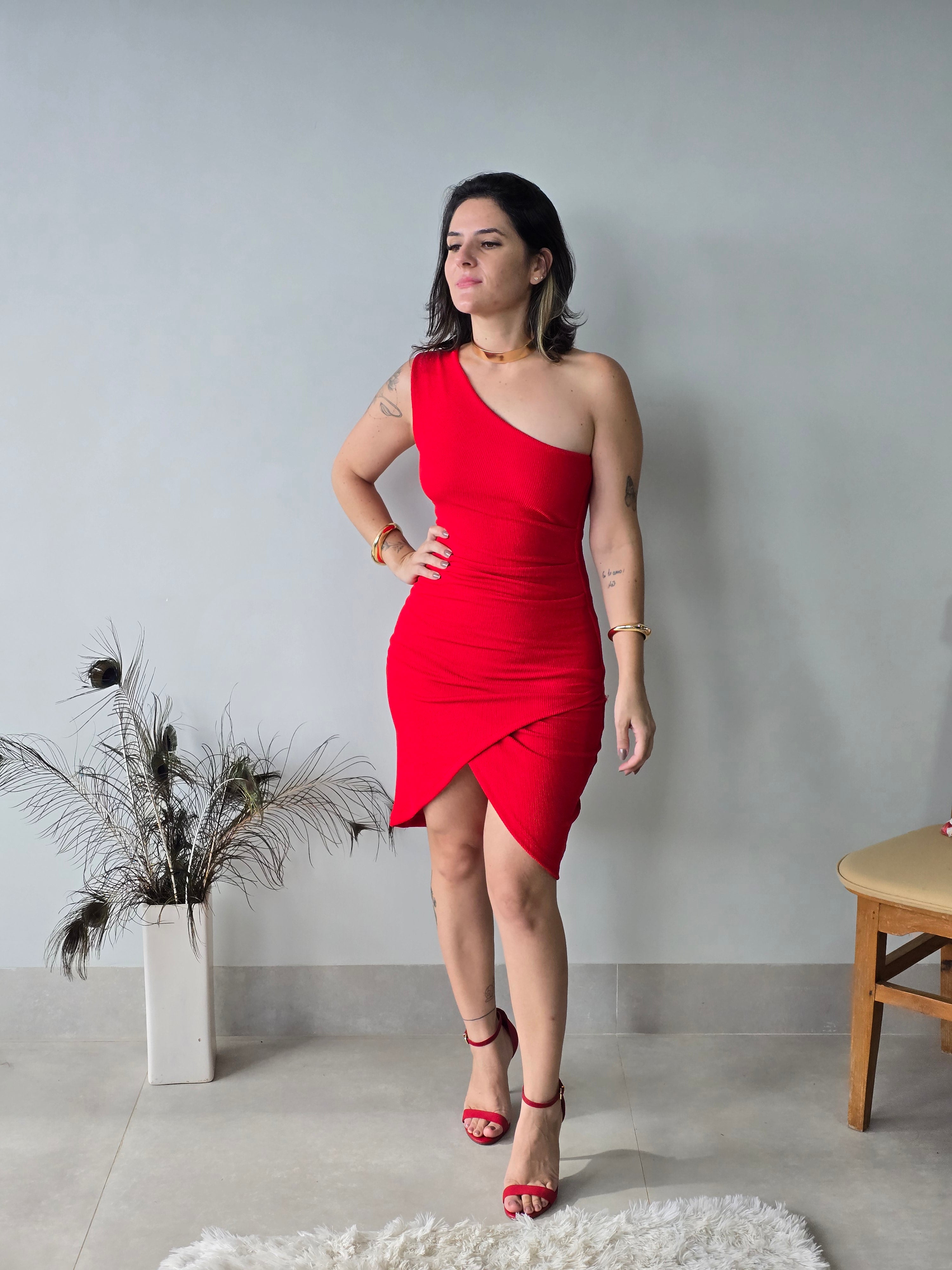 Vestido Curto Ombro Só Drapeado