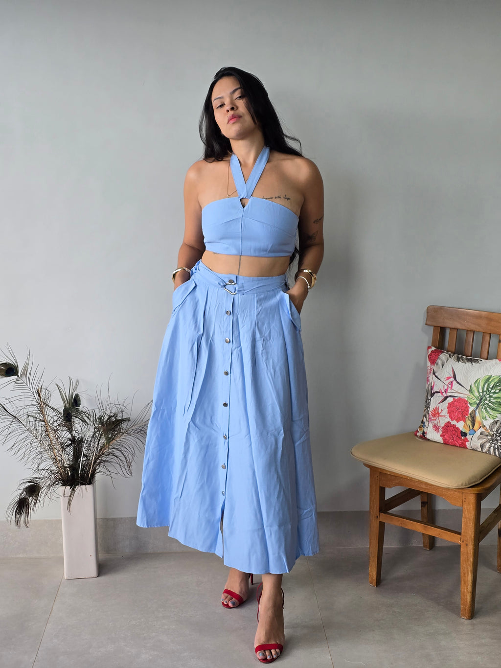 Conjunto Cropped e Saia Midi Abotoada Azul Bebê